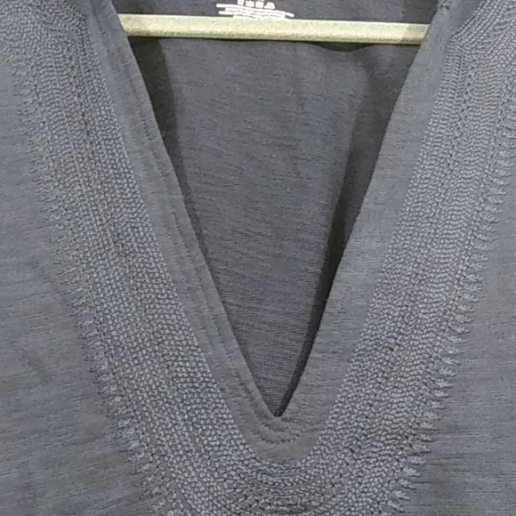 V Sport by Venezia Embridered hoodie - Picture 4 of 6